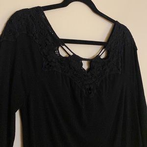 100% bamboo black lace collar knit top small